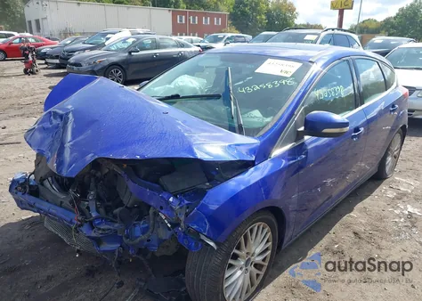 2014 Ford Focus Titanium from USA, damaged, VIN 1FADP3N2XEL221125